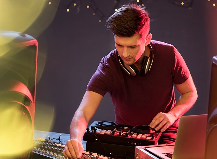 cuánto cobra un dj | curso de dj