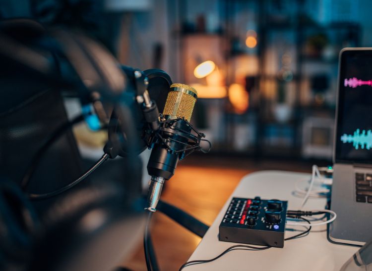 ganar-dinero-podcast